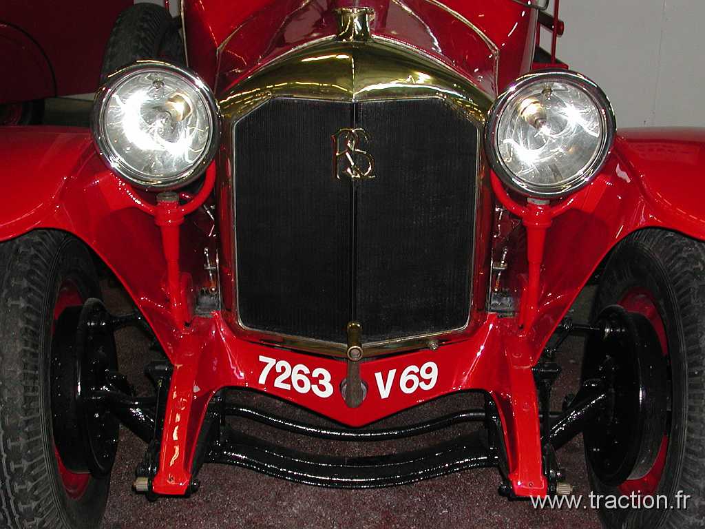 2002-10-27 Lyon 028.jpg - 27/10/2002 - 69000 LYON 24me Salon POQU'AUTO - Hall 01Muse des Sapeurs Pompiers de LyonROCHET-SCHNEIDER - 1924